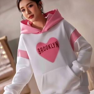 Brooklyn Heart Graphic Hoodie – Pink & White